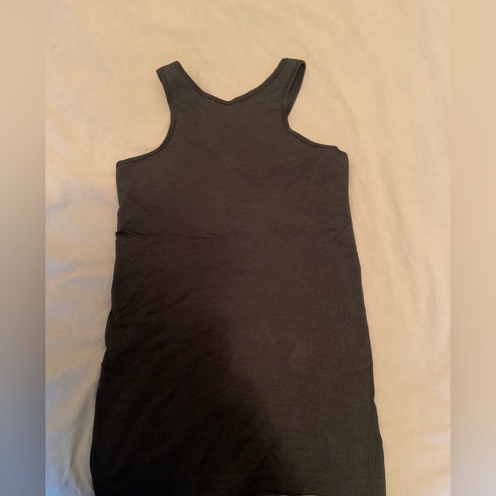 LULULEMON TOP
